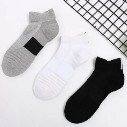 Sports compression socks for men - for basketball, cycling and running